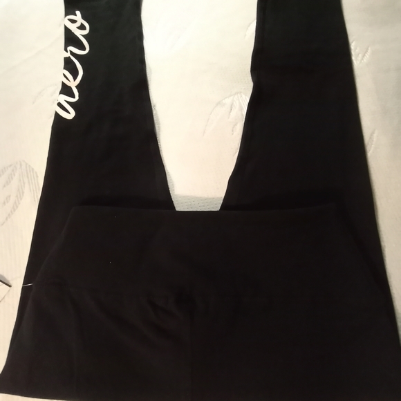 NWT WOMEN'S SIZE MEDIUM LEGGINGS - Picture 4 of 7